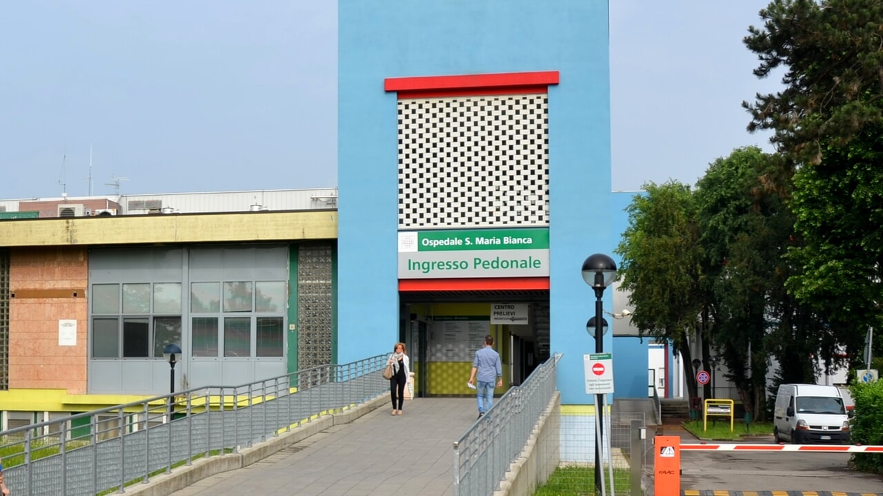 L’ospedale di Mirandola e il punto nascita che non riaprirà: cronistoria di un destino segnato